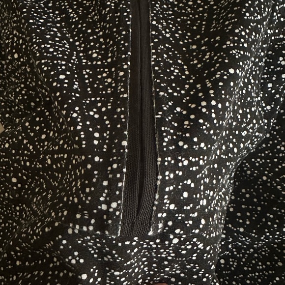 Lululemon Define Jacket Size 6 *GREAT CONDITION!* - Picture 6 of 6